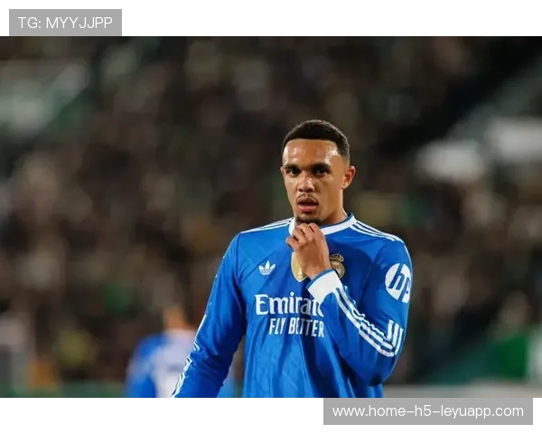 阿诺德离队后皇马右路重建提速，足球阿诺德